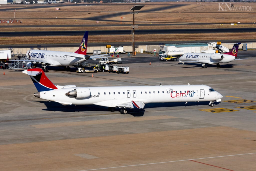 CemAir Bombardier CRJ-900