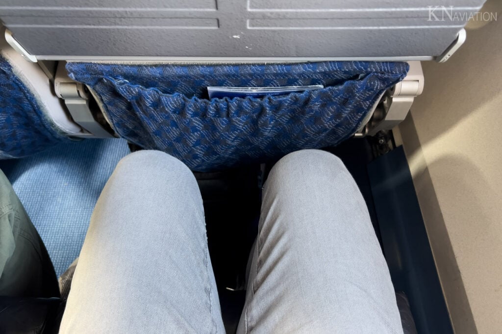 Airlink ERJ-135/ERJ-140 Legroom
