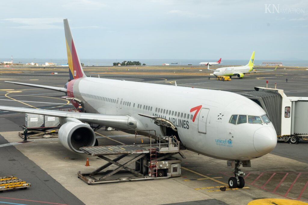 Asiana Airlines 767-300 at Jeju Airport