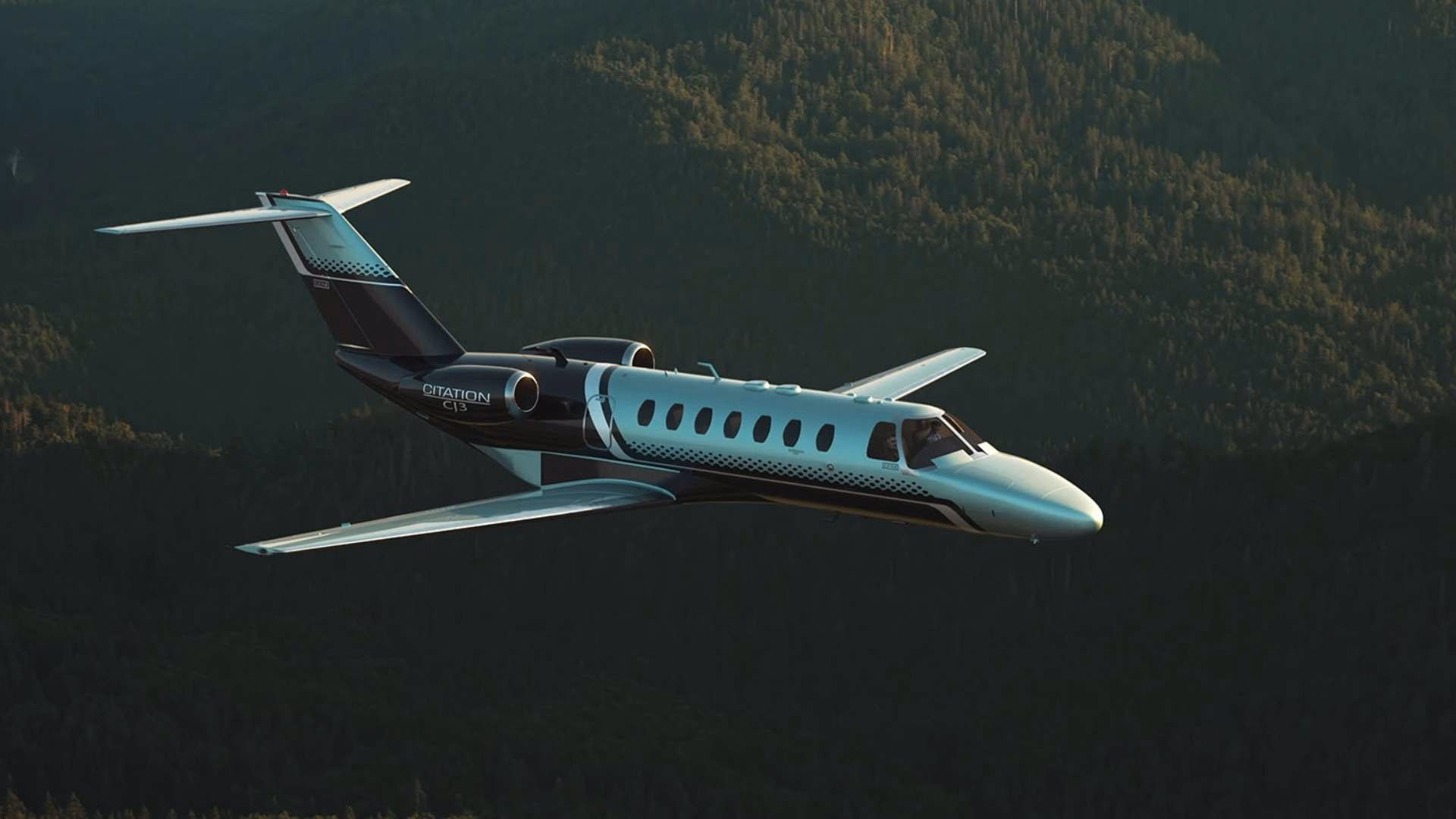 Citation CJ3 Light Jet on the flight from Scotland