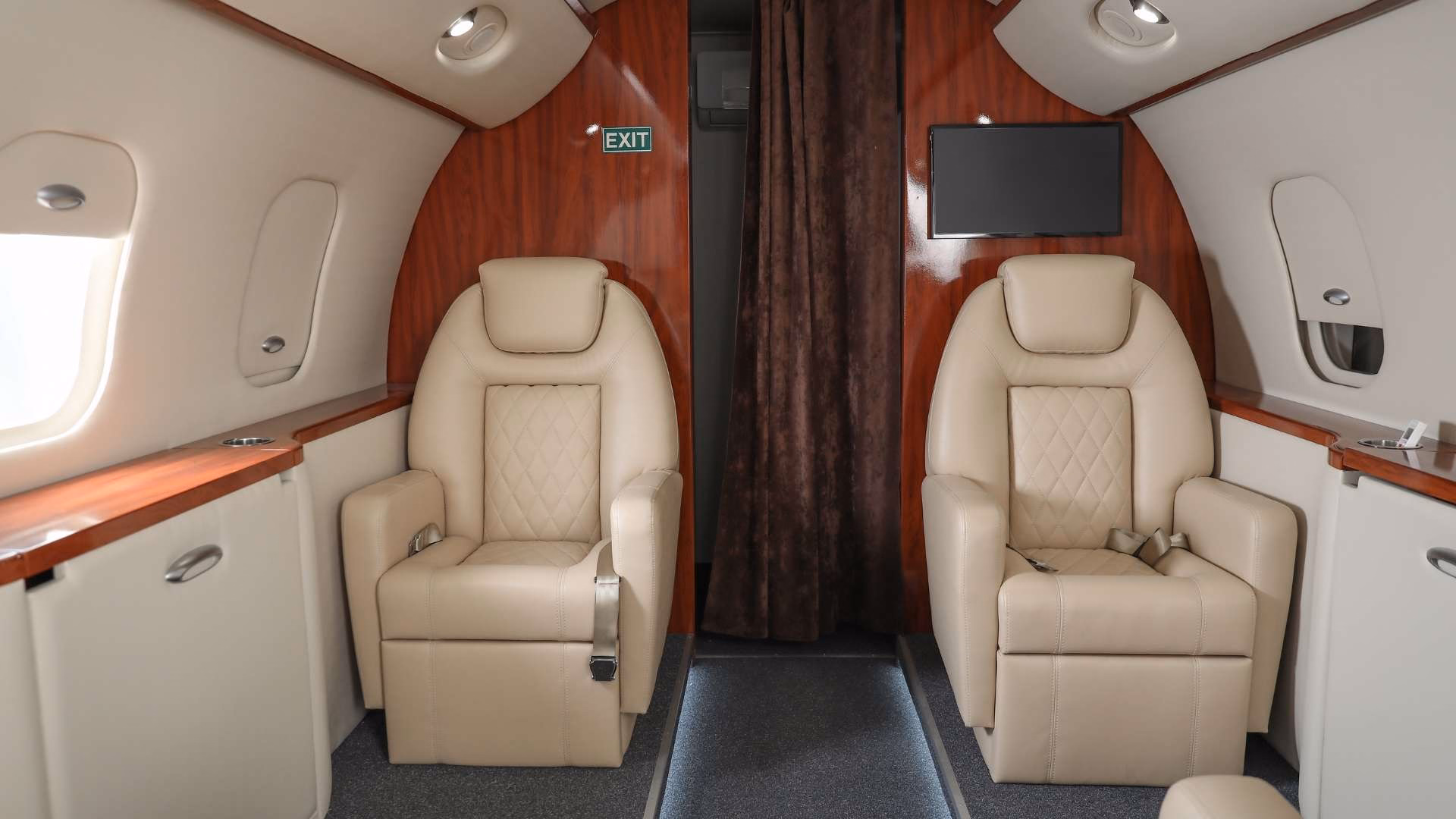 Private Jet Charter Services: Boosting Business...