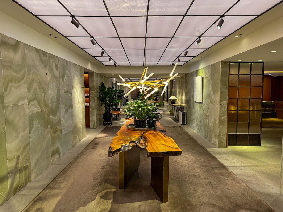 Cathay Pacific starts refurbishment of its Hong Kong lounges