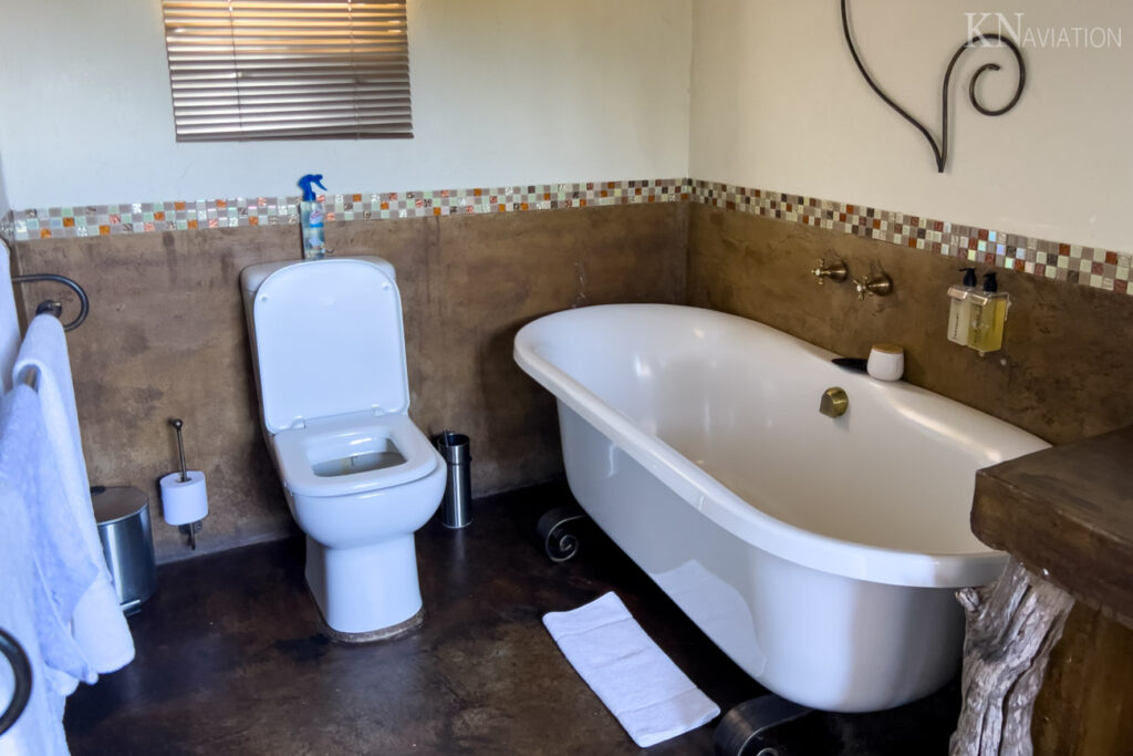 Umkumbe River Lodge Room