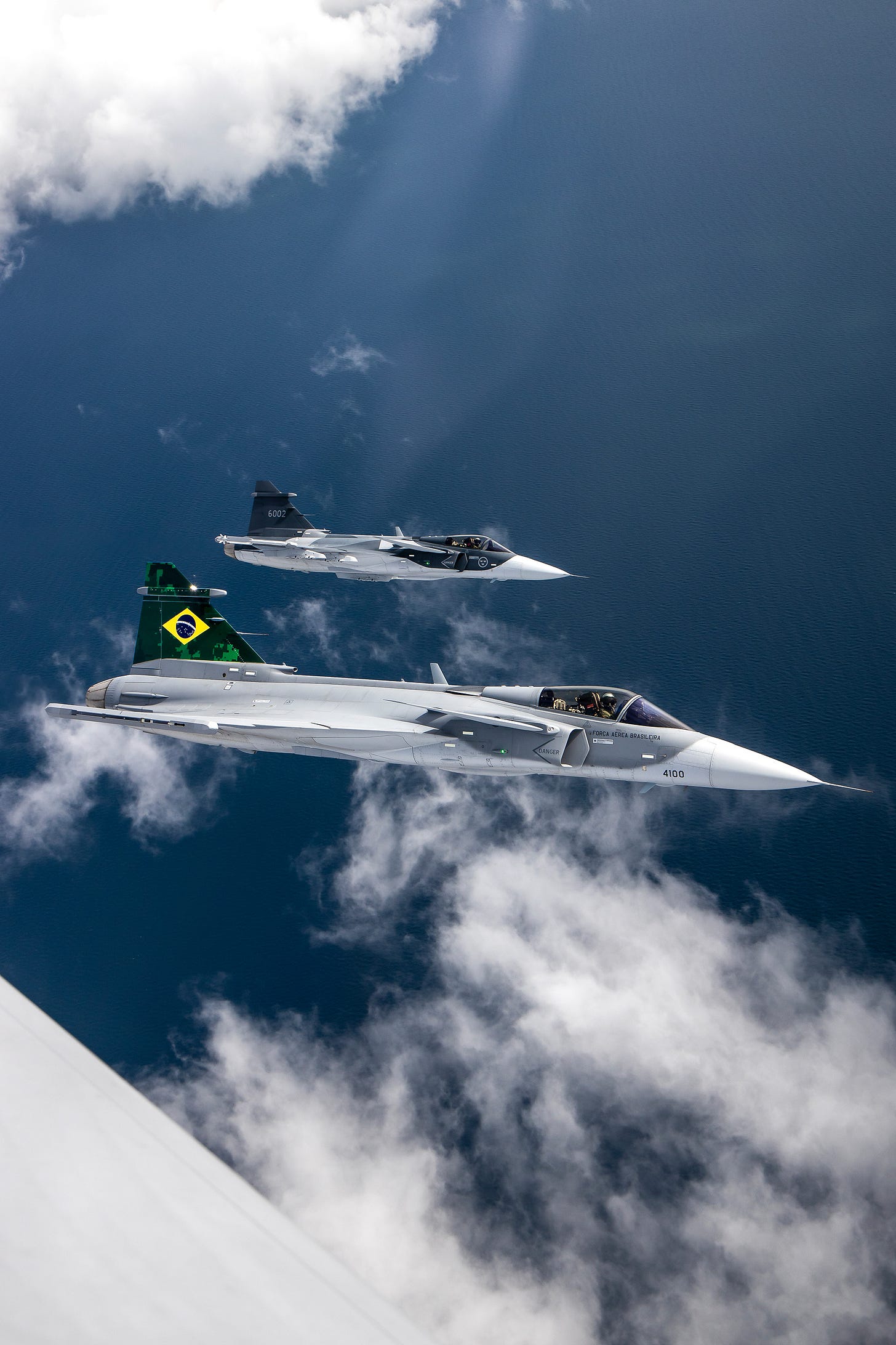 F-35 versus Gripen E: A deep...