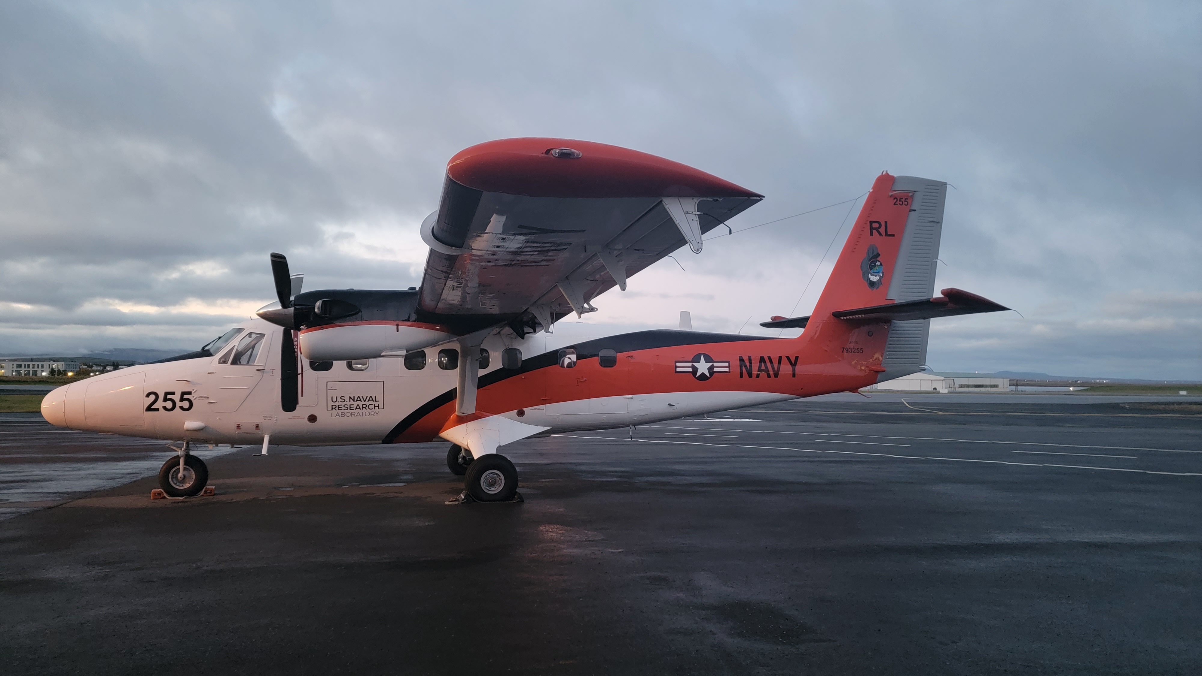 photo by James Muratore - US naval research twin otter - 20220923_064409